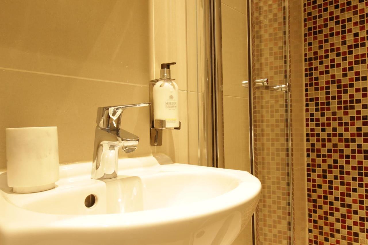 Queen Victoria Apartments London Luaran gambar